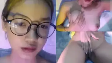 Bokep Indo Panya Kacamata Goyang Ranjang Ganas poster
